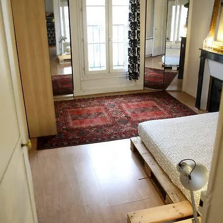 Proche Canal Saint Martin Apartment Paris